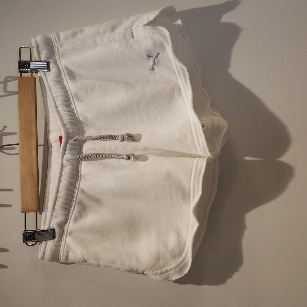 NWOT White Puma Shorts – S